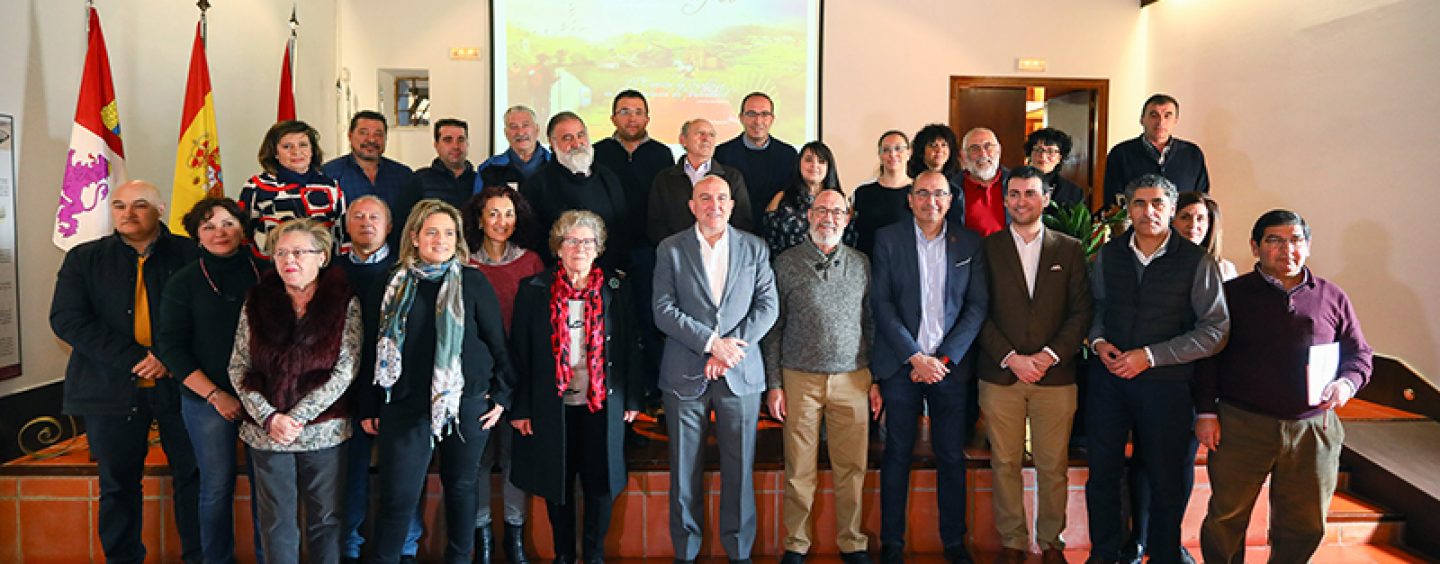 Reunión de los 34 ayuntamientos vinculados a los Caminos a Santiago en Valladolid