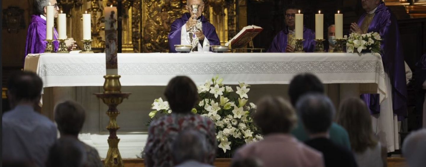 Funeral por el sacerdote Antonio González Fraile