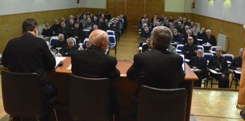 El Encuentro de Obispos, Vicarios y Arciprestes de la Iglesia en Castilla aborda la sinodalidad y la corresponsabilidad