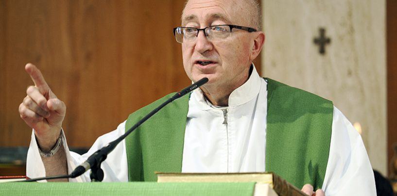 Alfonso Mieres toma posesión de la unidad pastoral San Ildefonso-Sagrada Familia