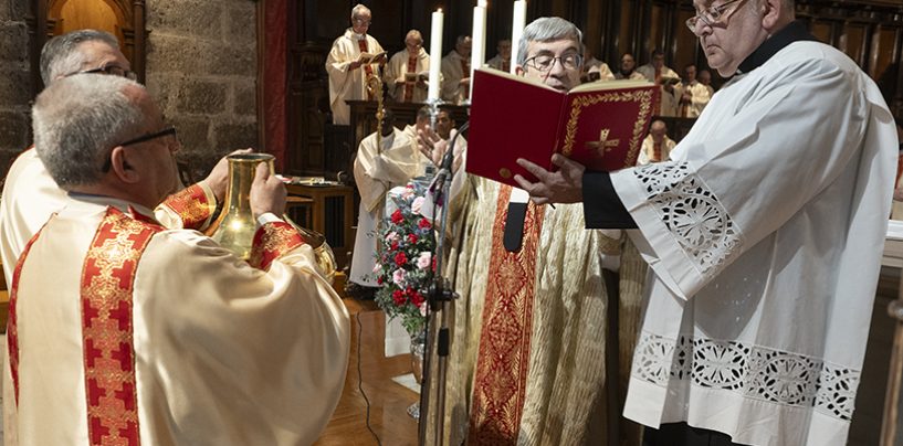 Los sacerdotes de nuestra diócesis renuevan sus promesas en la Misa Crismal